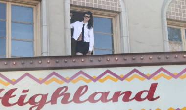 Kristen Stewart  se compró un cine