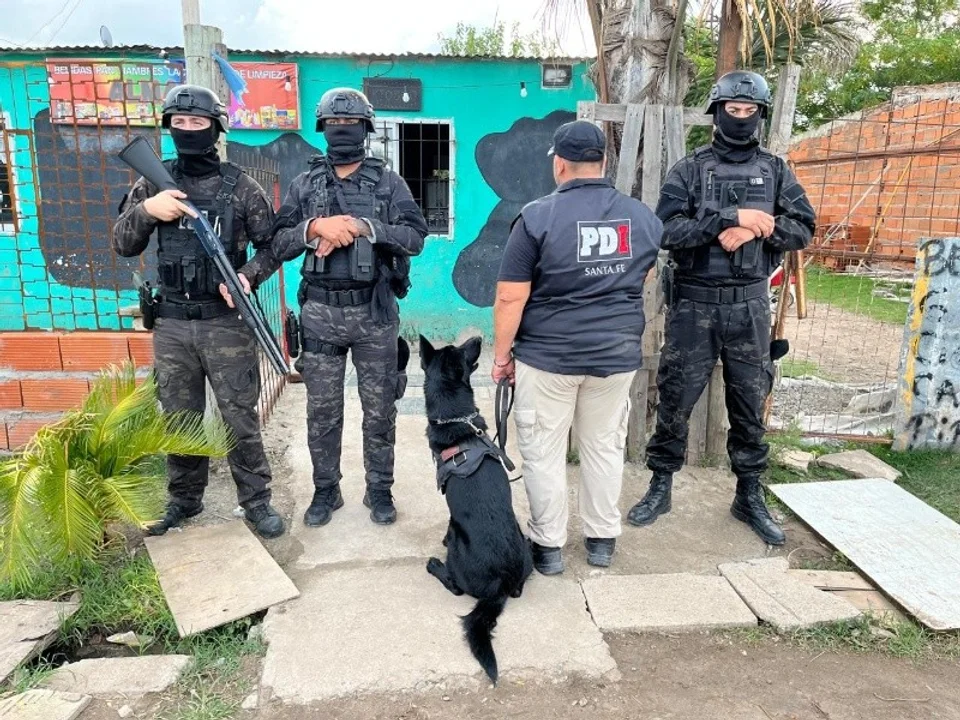 Operativo antinarco: secuestran droga, dinero y motos 