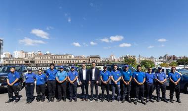 Móviles y equipamiento a 21 Guardias Locales del interior
