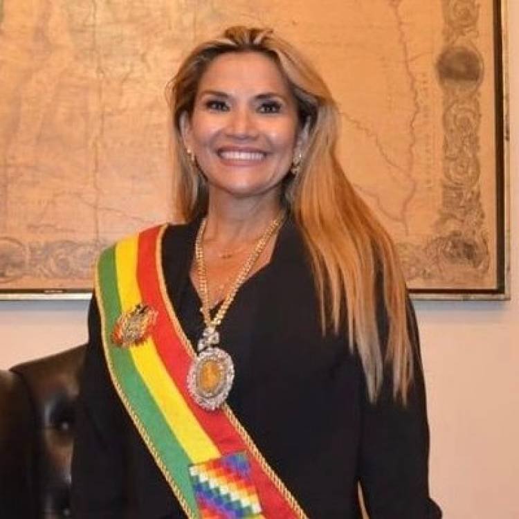 La presidenta interina de Bolivia no fue invitada a la asunción de Alberto Fernandez