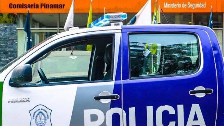 ¡POLICÍA DENUNCIÓ HABER SIDO ESPOSADA Y VIOLADA POR LOS COMPAÑEROS!