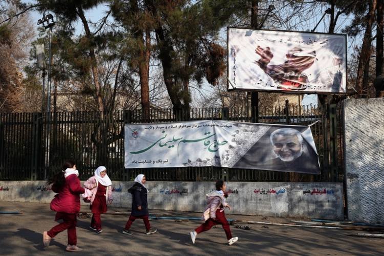 El sistema de salud público iraní dejará de proveer anticonceptivos y realizar vasectomías para que crezca la población