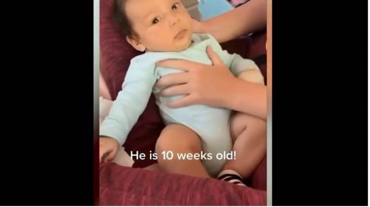 Furor, bebé de 10 semanas dice "Te amo"