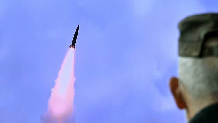 Corea del Norte disparó un misil desde un submarino