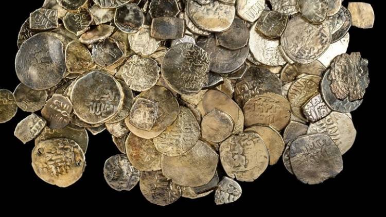  Israel: Encuentran tesoros con reliquias y monedas antiguas 