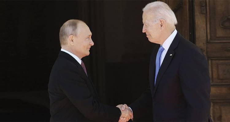 Advertencias y reclamos en la charla entre Biden y Putin