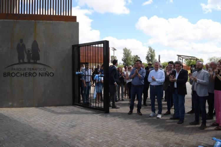 Schiaretti inauguró el Parque Temático Brochero Niño