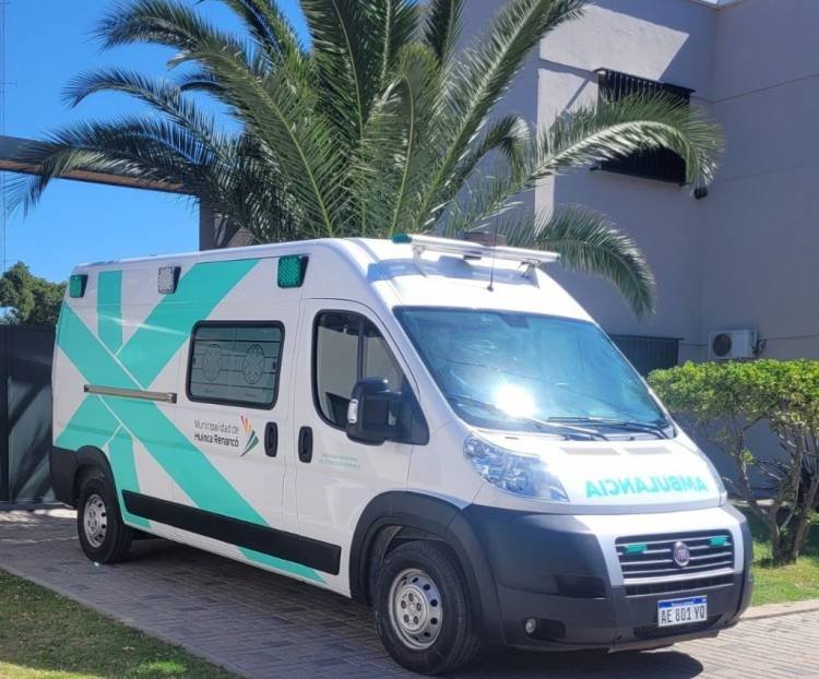 Huinca Renancó incorporó una nueva ambulancia