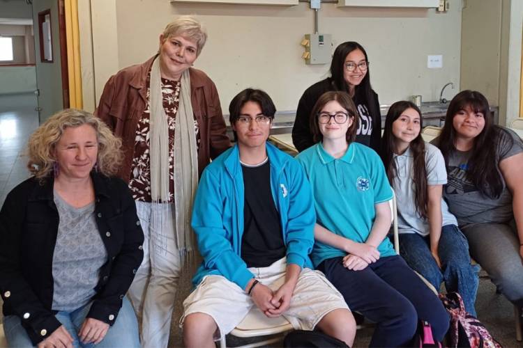 Escuelas premiadas por crear apps inclusivas para adultos mayores