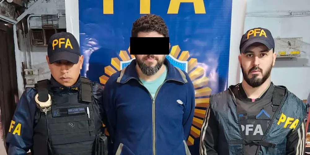 Vendía publicaciones de ideología nazi 