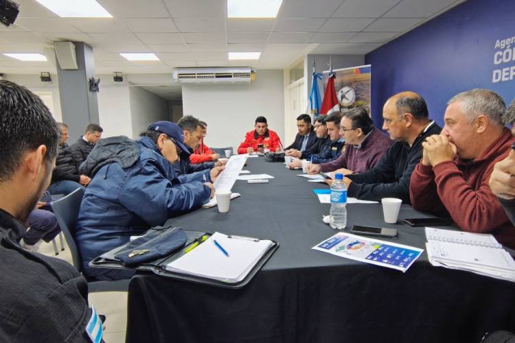 Talleres y Godoy Cruz con público albiazul