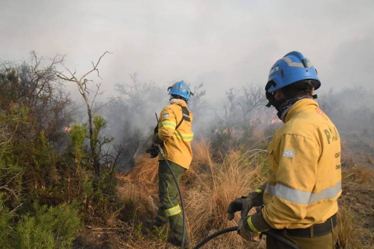 Incendio entre Potrero de Garay y San Clemente