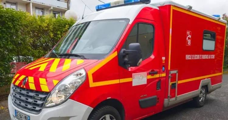 Un auto atropelló a varios peatones en Normandía