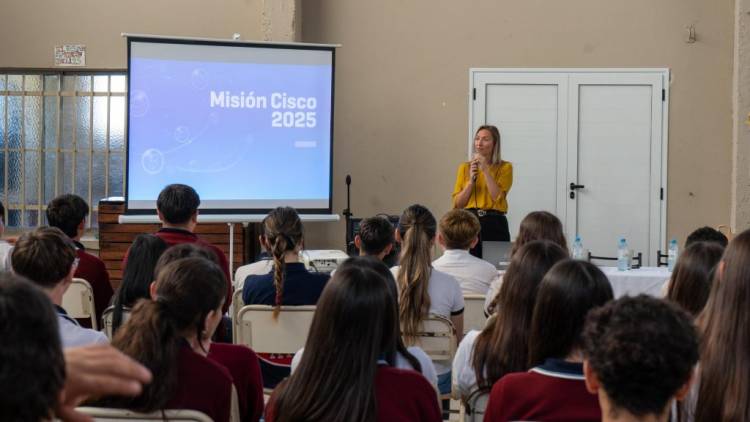 Cursos de tecnología como parte de formación práctica