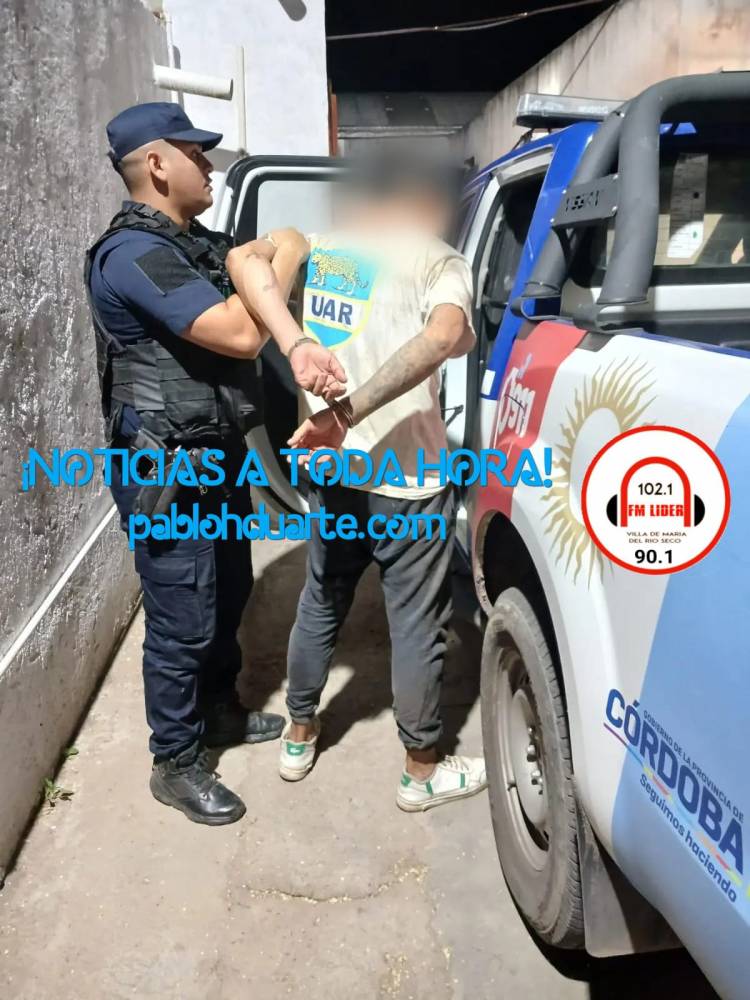 Entró por el techo pero no era papá Noel