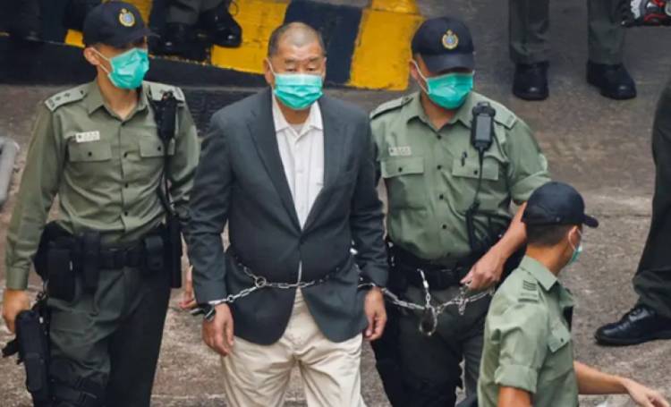 20 años de cárcel a multimillonario que enfrentó al Partido Comunista