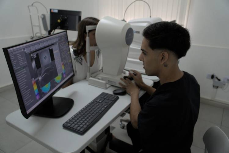 APROSS incorpora al Centro Oftalmológico