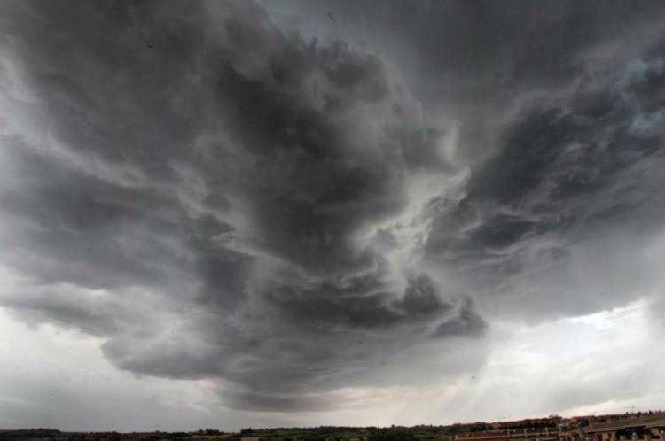 Sur provincial: Alerta por tormentas y crecida de ríos