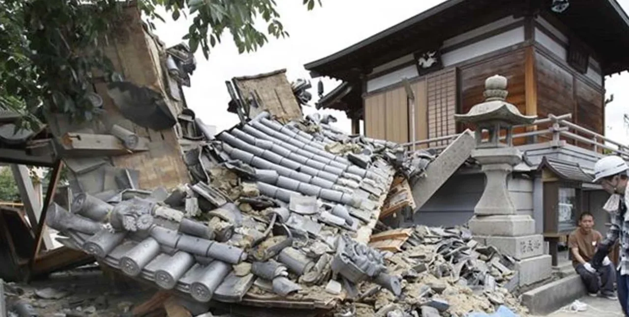 Terremoto de 6,1 deja tres muertos y 300 heridos 