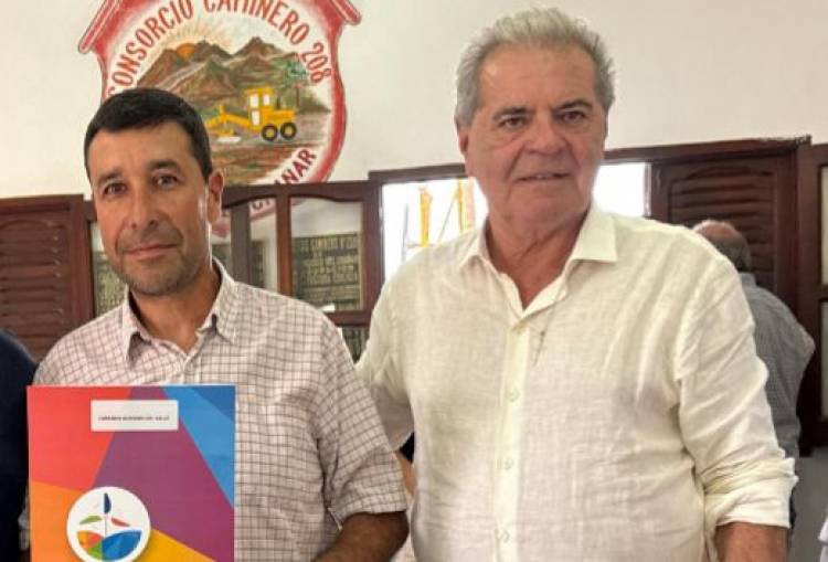 San Francisco del Chañar: motoniveladora, móviles y aportes del Programa BPAs