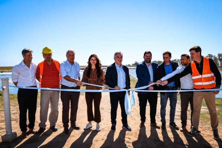 Llaryora inauguró la planta depuradora de líquidos cloacales