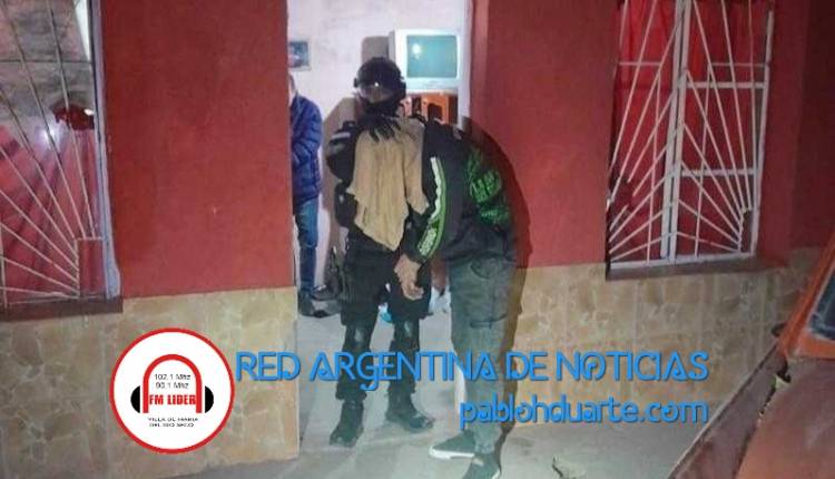 Padre e hijo detenidos